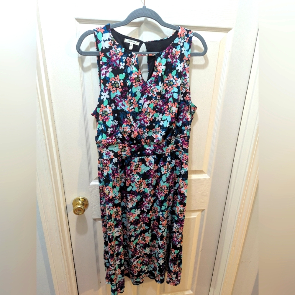 Floral Sleeveless Dress - Multicolor